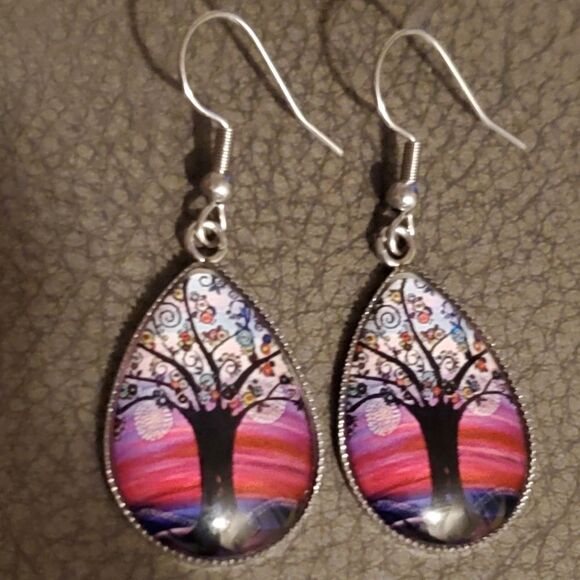 Antique inspired Tree of life irradescent art museum tear drops  earrings. - Picture 3 of 4
